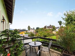 Apartment in Lichtenhain With Mountain Views