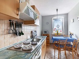 Apartment in Lichtenhain With Mountain Views