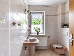 Apartment in Lichtenhain With Mountain Views