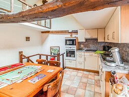 Characteristic Holiday Home With Balcony