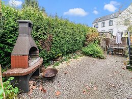 Characteristic Holiday Home With Balcony