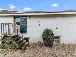 Characteristic Holiday Home With Balcony