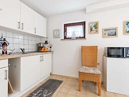 Cozy Apartment in Wismar near Baltic Sea