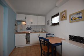 Cozy Apartment in Wismar near Baltic Sea