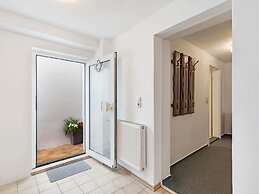 Cozy Apartment in Wismar near Baltic Sea