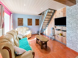 Holiday Home in Houffaliz With Garden