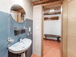 Holiday Home in Houffaliz With Garden