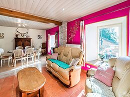 Holiday Home in Houffaliz With Garden