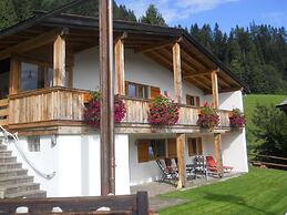 Cozy Chalet in Niederndorf bei Kufstein near Ski Area
