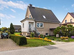 Lovely Apartment in Kühlungsborn near Sea