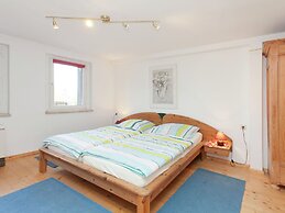 Lovely First Floor Apartment on the Edge of Bode