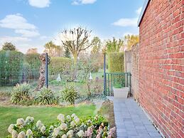 Holiday Home in Hollebeke With Private Garden