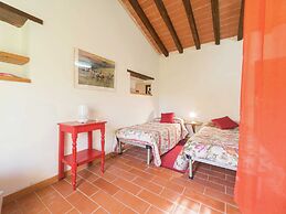 Belvilla by OYO Peaceful Chalet With Private Pool