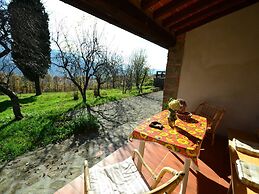 Belvilla by OYO Peaceful Chalet With Private Pool