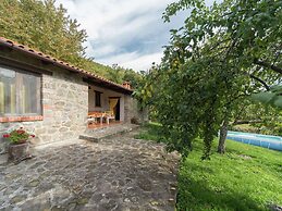 Belvilla by OYO Peaceful Chalet With Private Pool