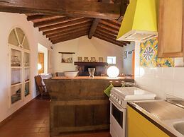 Belvilla by OYO Peaceful Chalet With Private Pool
