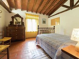 Belvilla by OYO Peaceful Chalet With Private Pool