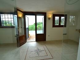 Amazing Farmhouse in Montecatini Terme with Hot Tub