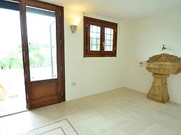 Amazing Farmhouse in Montecatini Terme with Hot Tub