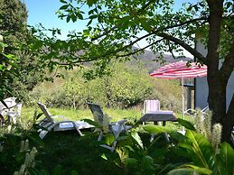 Belvilla by OYO Spacious Home Surrounded by Nature
