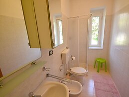 Belvilla by OYO Spacious Home Surrounded by Nature