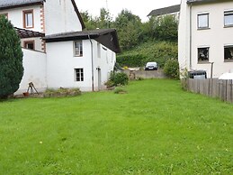 Very Comfortable House With Bathrooms and a Garden