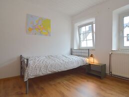 Very Comfortable House With Bathrooms and a Garden