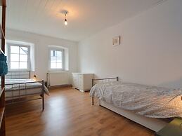 Very Comfortable House With Bathrooms and a Garden