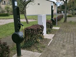 Very Comfortable House With Bathrooms and a Garden