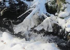 Modern Holiday Home Idyllic Setting With Terrace