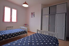 Comfortable Villa With Swimming Pool