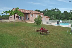 Comfortable Villa With Swimming Pool