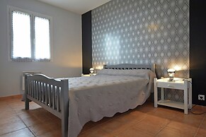 Comfortable Villa With Swimming Pool