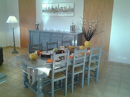 Comfortable Villa With Swimming Pool