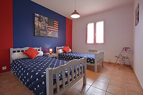 Comfortable Villa With Swimming Pool