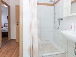 Ruhiger Bungalow am Hennesee mit Terrasse