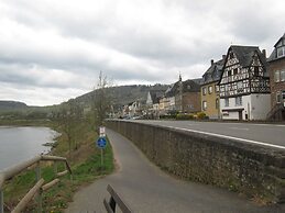 Holiday Home in the Eifel With Balcony