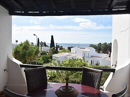 Attractive Apartment in Albufeira With sea View