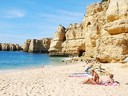 Attractive Apartment in Albufeira With sea View