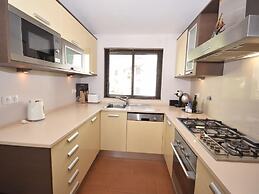 Attractive Apartment in Albufeira With sea View