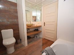 Attractive Apartment in Albufeira With sea View