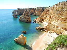 Attractive Apartment in Albufeira With sea View