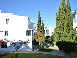 Attractive Apartment in Albufeira With sea View