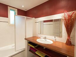 Relaxing Retreat in Bathernay