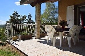 Relaxing Retreat in Bathernay