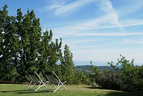 Relaxing Retreat in Bathernay