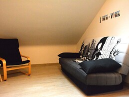 Vintage Holiday Home in Couvin near River