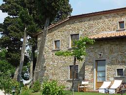 Holiday Home in Montecarelli With Swimming Pool