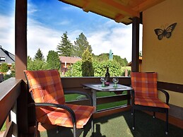 Cozy Holiday Home in Großbreitenbach near Schwarza Valley
