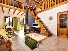 Holiday Home in Peaceful Setting and Large Garden